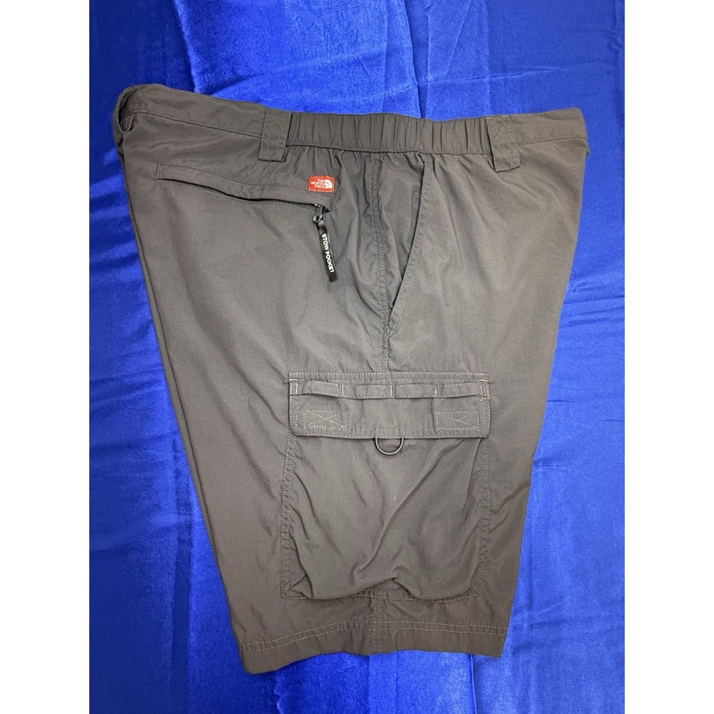 The North Face Mens XL 9" Inseam Dark Gray Cargo Hiking Shorts Elastic Waistband